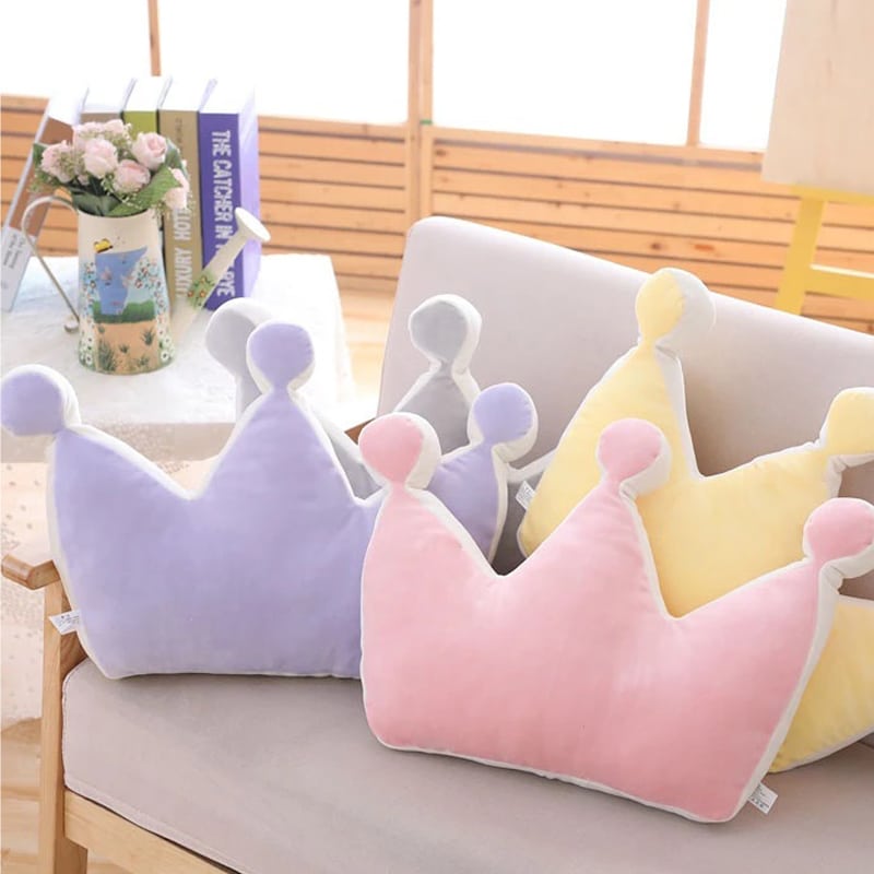 Crown clearance shaped pillow