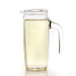 500 ML Transparent Acrylic Oil and Vinegar Measuring Jug with Lid and Handle Bottle Dispenser for Olive Oil Sesame Oil Vinegar and Soy Sauce 1 Piece - Image 2