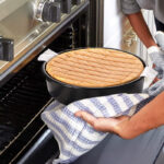 28 CM DOSTHOFF Non Stick Ceramic Coating Baking Pan Round Oven Tray Kitchen Bakeware 1 Piece Black - Image 4