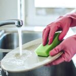 Vileda 2 Pieces Scourer Ultra Fresh High Foam Sponge Anti Bacterial Sponges Deep Cleaning Scouring Green - Image 4