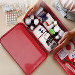 32 CM Metal Medicine Storage Box with Lid and Removable Tray Divided First Aid Kit Box Organizer Portable Space Saving Medicine Can Emergency Tool Red - Image 4