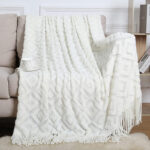127 CM X 172 CM Knitted Throw Blanket with Tassels Diamond Pattern Soft Warm Breathable for Bedspread Couch and Sofa 1 Piece White