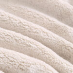 160 CM X 80 CM Thick 100 % Cotton Bath Towel Soft Quality Absorbent Oversized Towel for Household Use Beach and  Swimming Pool 1 Piece White - Image 2